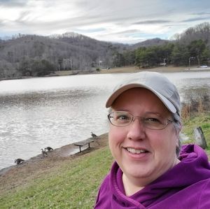 Meet your Posher, Carrie